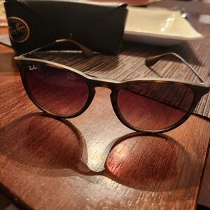 Ray-Ban Erika Classic Sunglasses